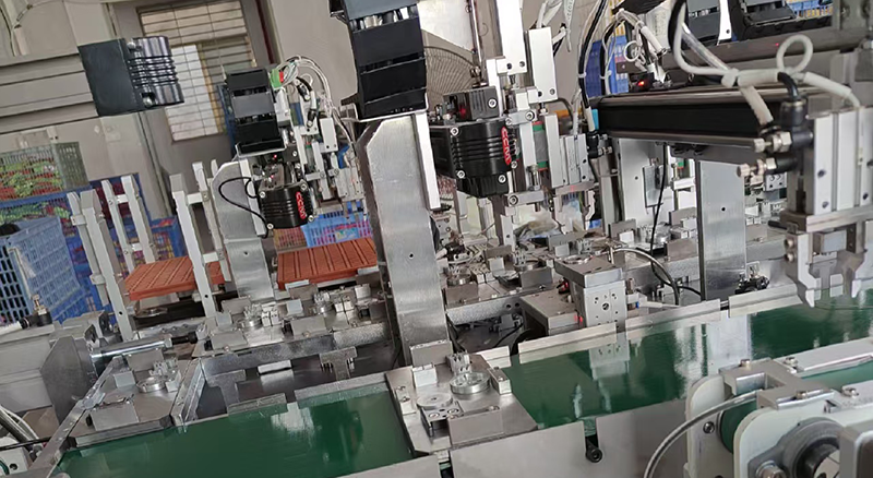 淺談螺絲和彈簧自動化組裝檢測設(shè)備的工作原理、結(jié)構(gòu)和保養(yǎng)維護要求