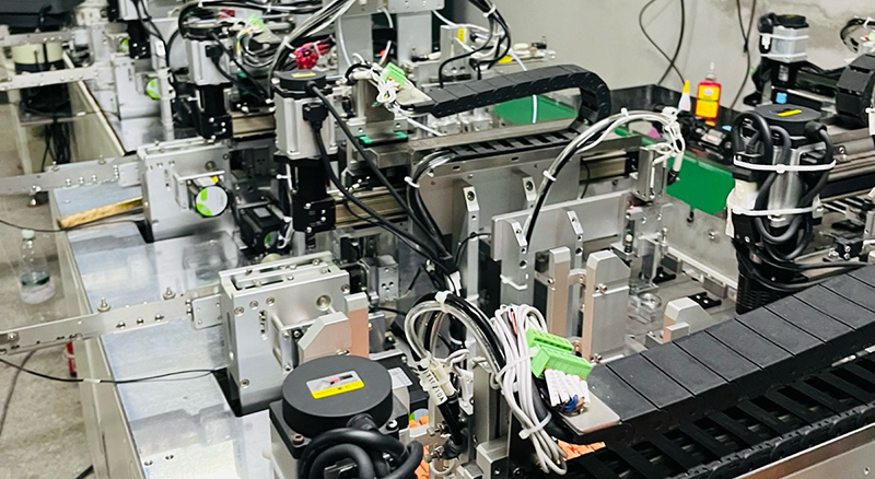 自動化組裝設(shè)備相較于人工組裝在效率上具有哪些？